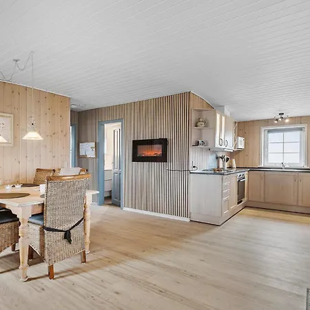 Casa vacanze Cozy Home In Vejers Strand With Sauna